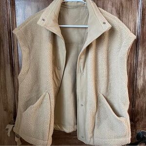 Women's Tan Sherpa Vest